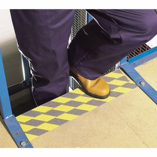 Draper Heavy Duty Safety Grip Tape Roll, 18m x 50mm, Black and Yellow