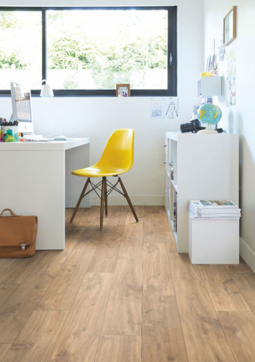 QuickStep CLASSIC Midnight Oak Natural Laminate Flooring, 8mm