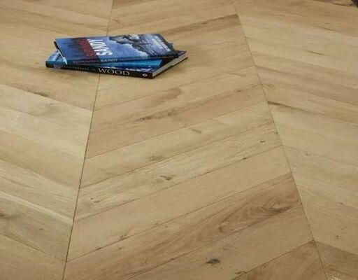 Tradition Nature Engineered Oak Chevron, Unfinished 120x15x600mm