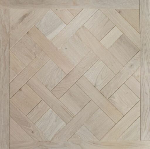 Tradition Nature Engineered Oak, Versailles Panels, Brushed, Invisible Matt Lacquered 800x20x800mm