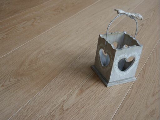 Tradition Oak Engineered Flooring, Prime, Brushed, Matt Lacquered, 190x14x1900mm