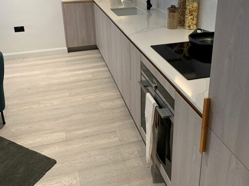 Xylo Oak Engineered Flooring, Silver Grey Washed Oak, Brushed, UV Lacquered, 190x3x14mm